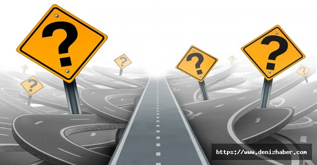 Sürücüsüz kalan sürat teknesi askeri limana çarptı