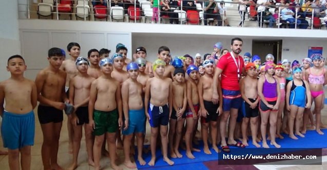 Elde ettikleri birincilikleri Mehmetçik'e armağan etti