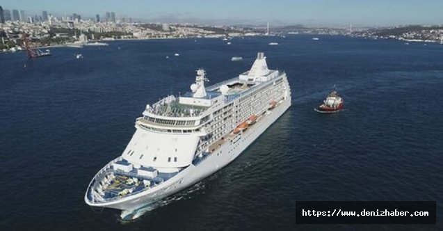 Sarayburnu'na demir attı