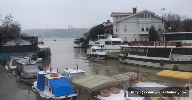 Anadolu Hisarı sahili çamura bulandı