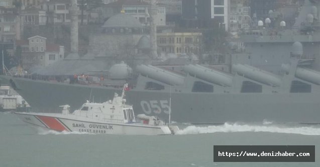 İstanbul'da bekleyen Rus savaş gemisi Karadeniz'e döndü
