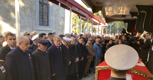 Eski Deniz Kuvvetleri Komutanı Oramiral Vural Bayazıt son yolculuğuna uğurlandı