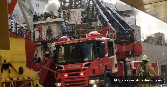 Tuzla’da tersanede bulunan gemide yangın çıktı