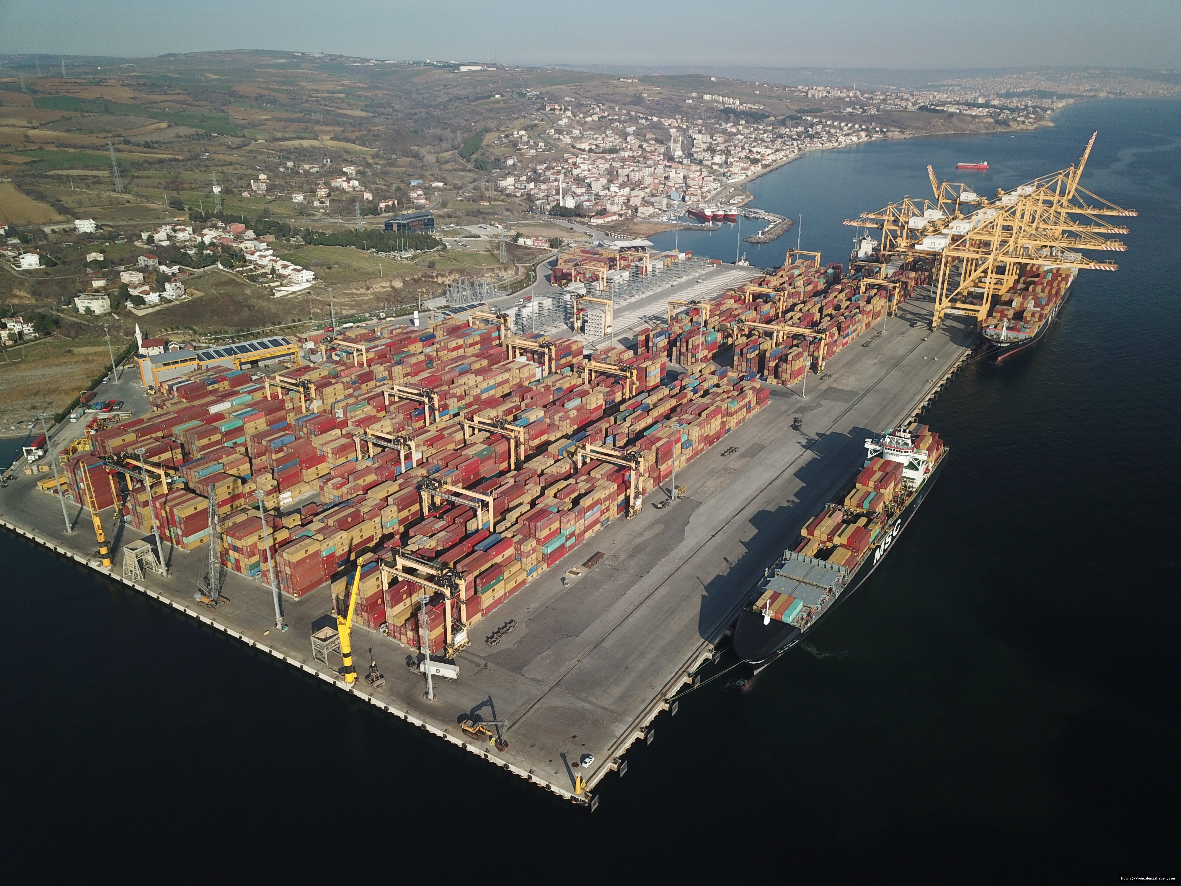 Asyaport&#039;tan çalışanlarına ikramiye