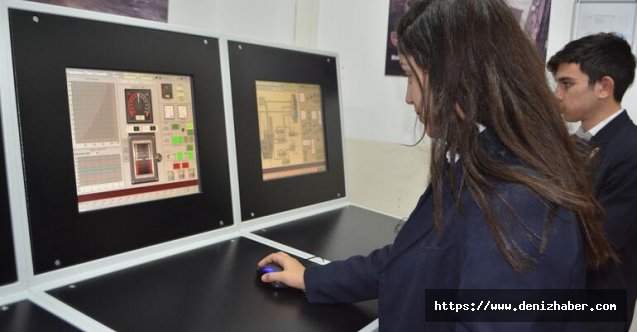 Ayvalık&#039;ta denizcilik lisesi öğrencileri tekne üretmek için kolları sıvadı