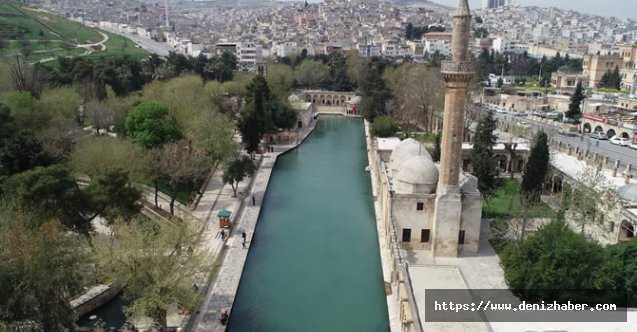 Boş kalan Balıklıgöl havadan görüntülendi
