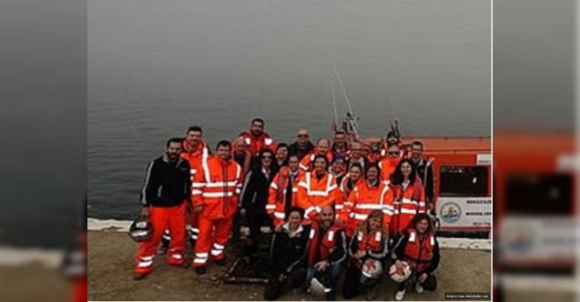 DAK/SAR gönüllüleri vatandaşlara &#039;Evde kal&#039; çağrısı yaptı