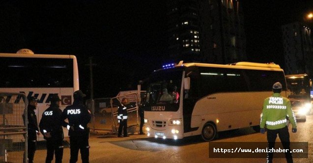 Kıbrıstan getirilen öğrenciler: Biletler fahiş fiyata satıldı