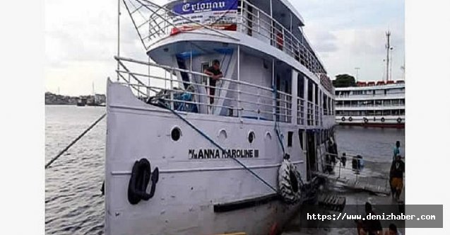 Tur teknesi battı: 13 ölü