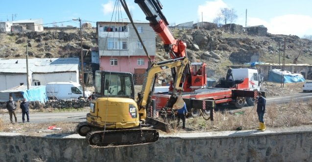 Alabalık Deresi temizleniyor