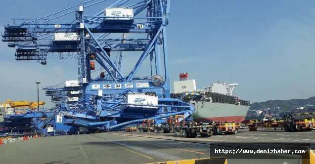 Busan Limanında Kaza, Konteyner Gemisi &quot;Milano Bridge&quot; rıhtıma çarptı