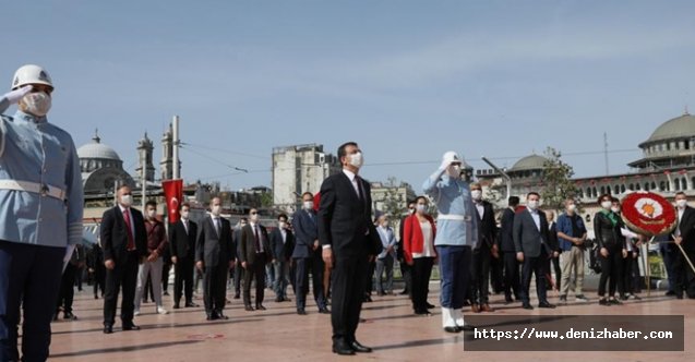 19 Mayıs Atatürk’ü Anma, Gençlik ve Spor Bayramı Taksim&#039;de kutlandı