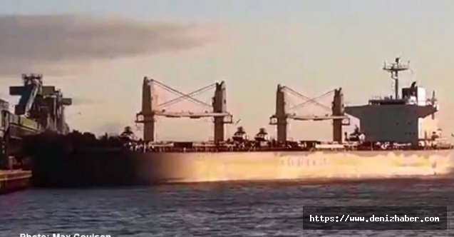 JONAS OLDENDORFF adlı gemi İskeleye Çarptı! İşte o anlar...