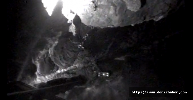 ABD Sahil Güvenlik Sarp Kayalıklarda Mahsur Kalmış Dört Kişiyi Kurtardı! (Video)