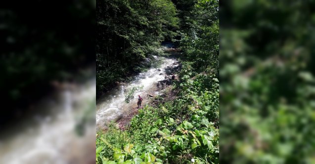Kamyonetiyle uçtuğu derede akıntıya kapılarak kaybolan şahsın cansız bedeni bulundu
