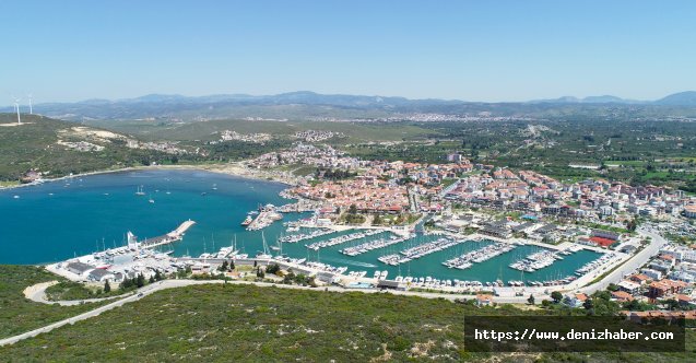 Teos Marina Denizcilik ve Kabotaj Bayramını denizde kutluyor