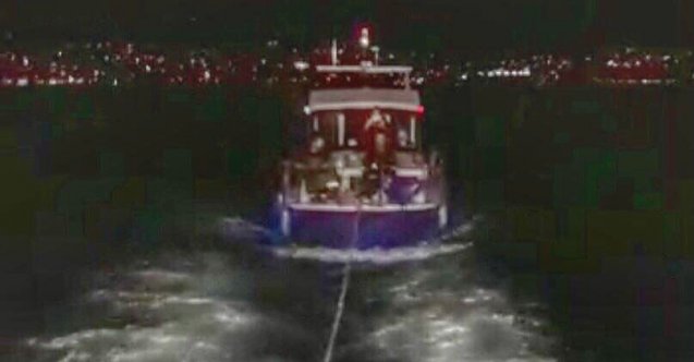 KEGM, Tarabya önünde sürüklenen tekneyi kurtardı