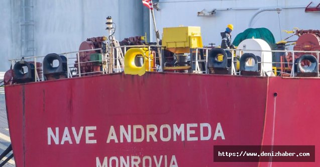 Korsanlar gemiye bindi, Kaptan yardım istedi! İşte o anlar! (Video)