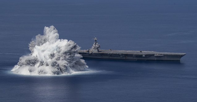 Uçak gemisi USS Ford patlamanın şok etkisinden sağlam çıktı!