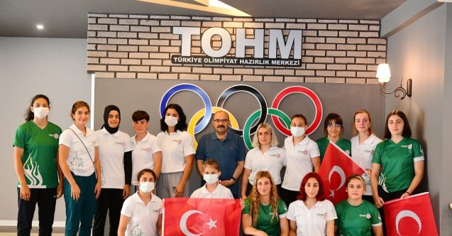 Busenaz Sürmeneli Olimpiyat Şampiyonu