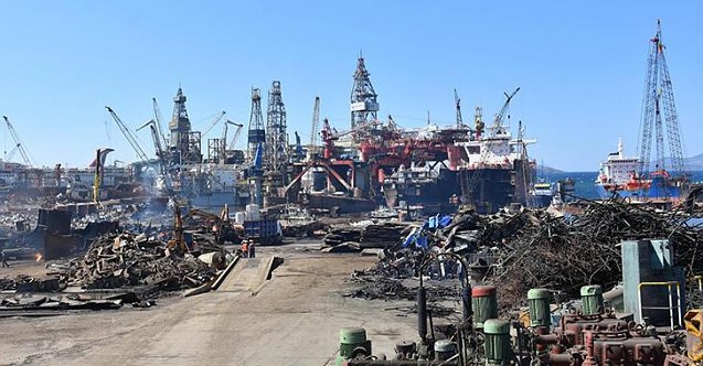 Aliağa'da asbest iddialarına yanıt: ''Sorusu olan 22 firmayı tek tek gezip görebilir!''