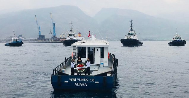 Beybaba Kaptan Altay Altuğ denize bırakılan çelenklerle anıldı!