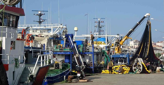 Hamsinin göç yolu balıkçıları da peşinden sürükledi!