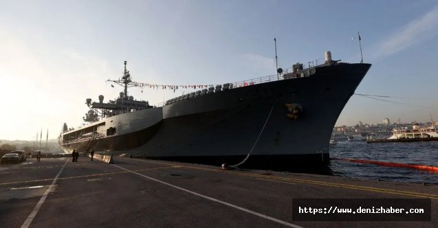 İstanbul'daki ABD savaş gemisinde resepsiyon