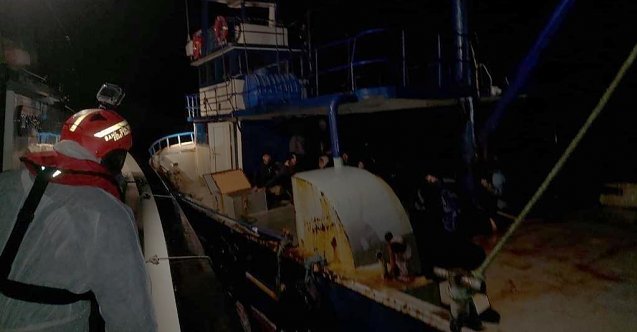 İzmir açıklarında 168 düzensiz göçmen yakalandı!