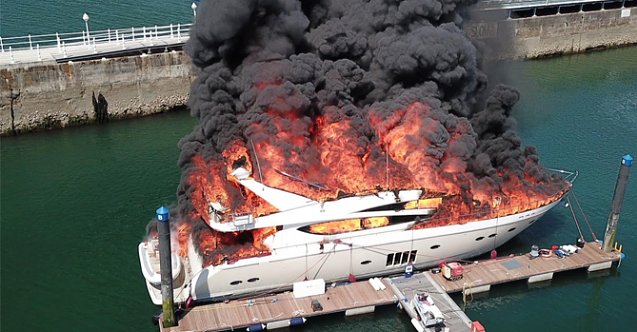 7,5 milyon dolarlık lüks yanarak battı! (Video)