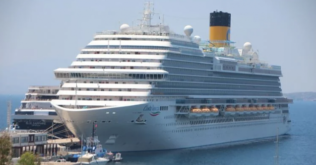 Dev yoluc gemisi Costa Venezia bin 411 yolcusuyla Bodrum&#039;a geldi