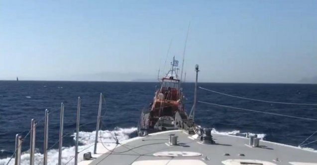 Ege’deki yat yarışına tacizde bulunan Yunan Sahil Güvenlik unsurunu Türk Sahil Güvenlik botu kovaladı