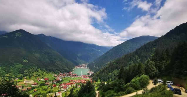 Uzungöl son yılların en yoğun sezonunu geçiriyor