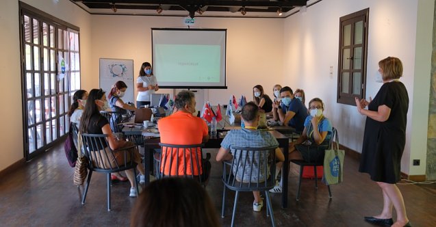 STEAM ile Denizleri Koruyorum Projesi Öğretmenlerle Buluşuyor