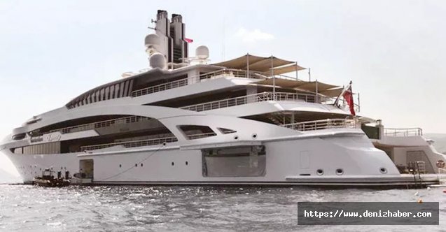 Ünlü işinsanı Kazak Alijan İbragimov’un yatı Kekova'ya demir attı