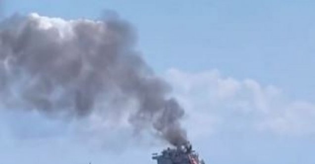 Antalya&#039;da demirli gemide yangın çıktı, mürettebat söndürdü