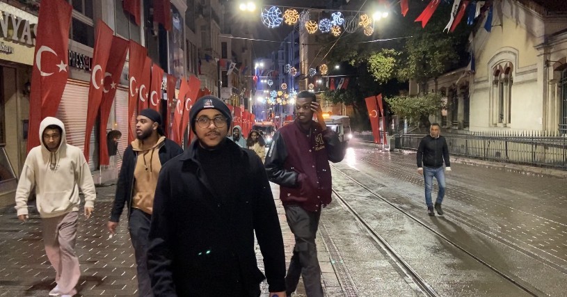 İstiklal Caddesi araç ve yaya trafiğine açıldı