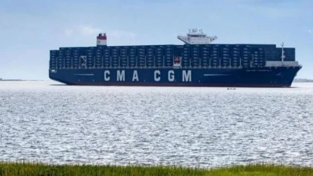 Sri Lankalı Kaçak Yolcular, CMA CGM Boxship&#039;te Mürettebat Gibi Giyinirken Yakalandı