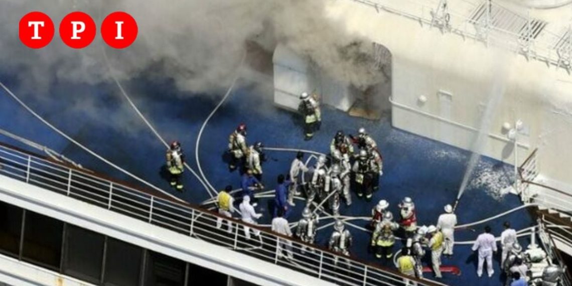 Fire-on-the-Pacific-Adventure-cruise-ship-panic-for-the-1140x570