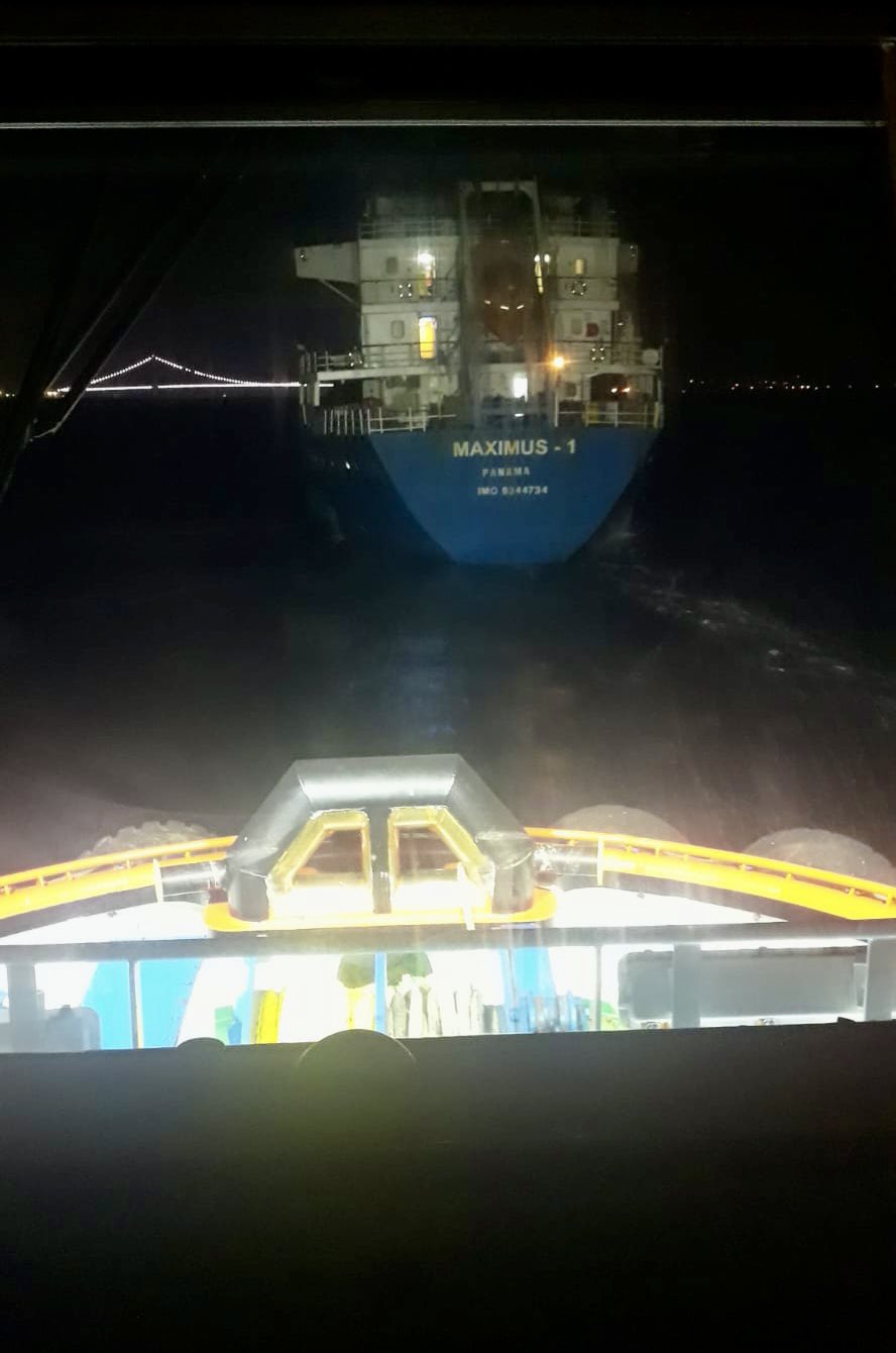 MAXIMUS 1 isimli gemi Çanakkale Boğazında arıza yaptı