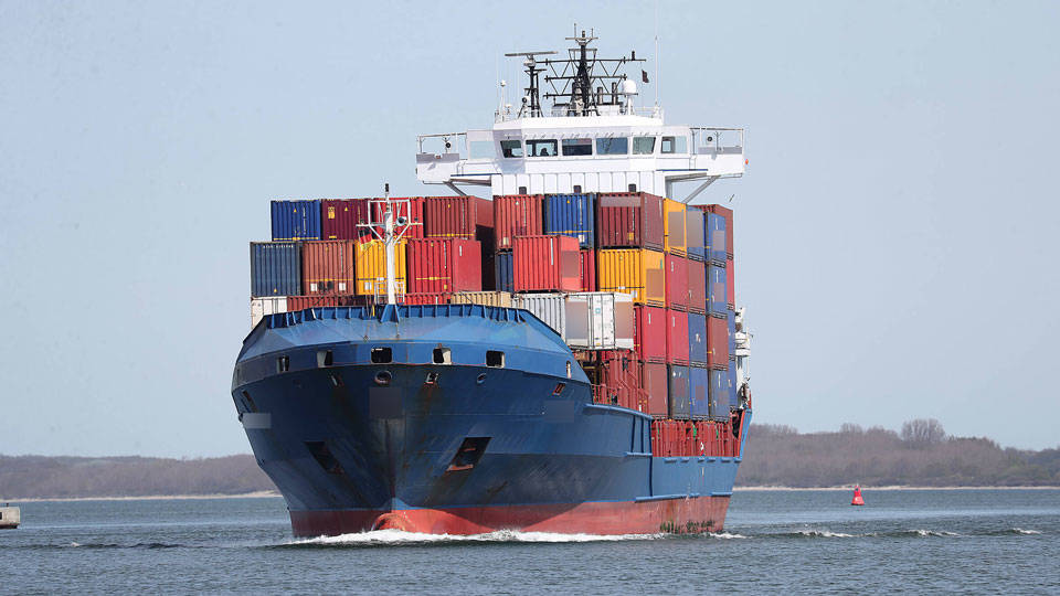 Yük gemisinde taciz iddiası