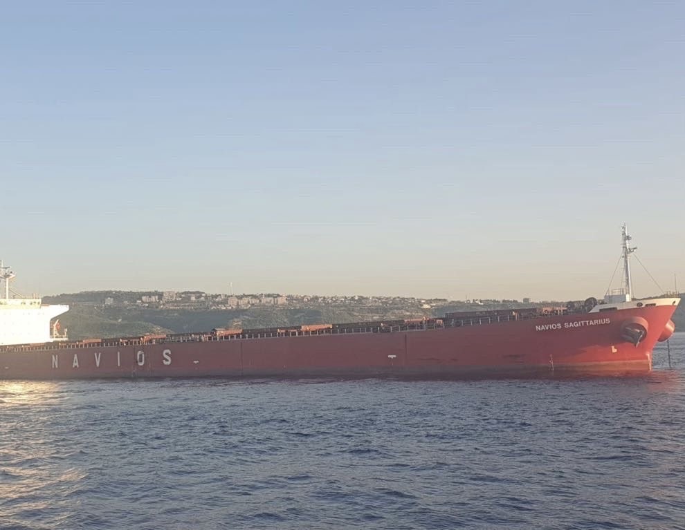 Dökme yük gemisi Çanakkale Boğazın&#039;da elektrik arızası yaptı