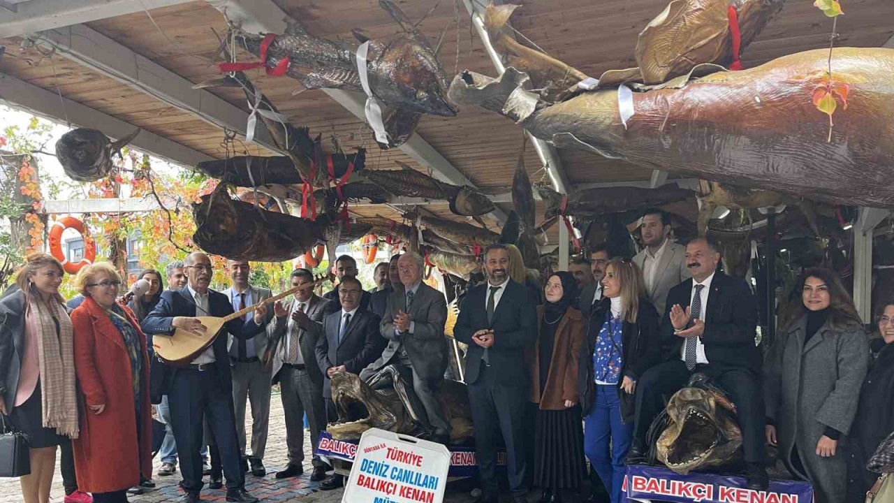 Beylikdüzü’nde eğitimciler Öğretmenler Günü’nde Deniz Canlıları Müzesinde bir araya geldi