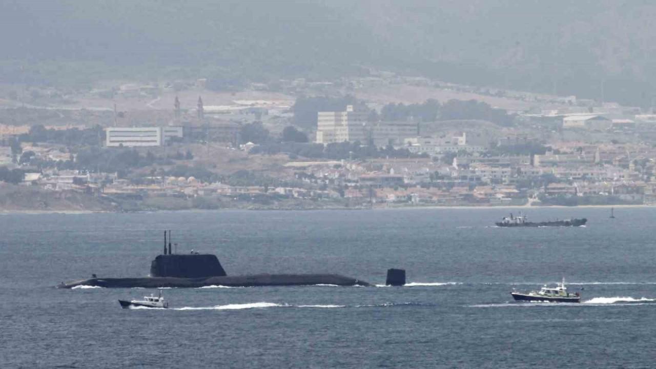 İngiltere’nin test ettiği Trident füzesi, Savunma Bakanı Shapps’ın bulunduğu denizaltının yanına düştü