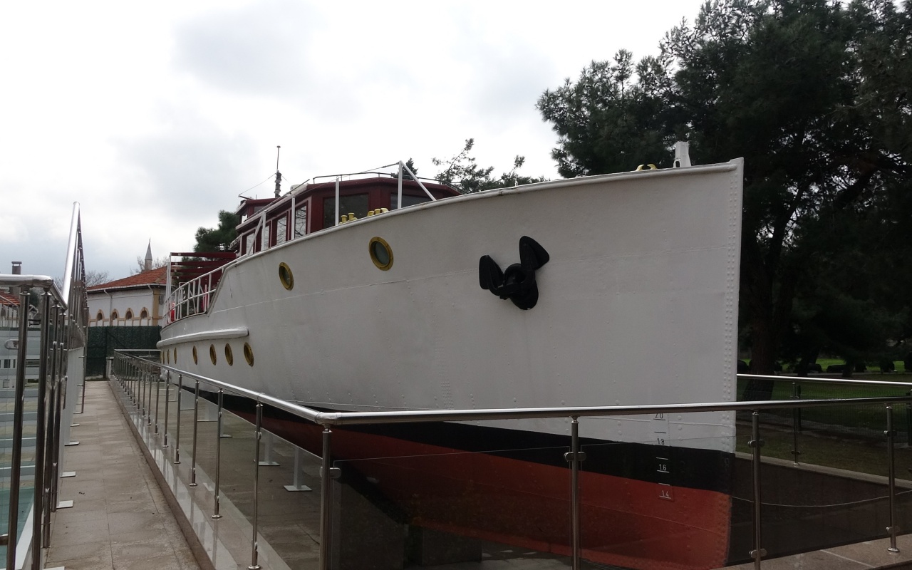 Atatürk&#039;ün gezi teknesi, Çanakkale Deniz Müzesinde sergileniyor