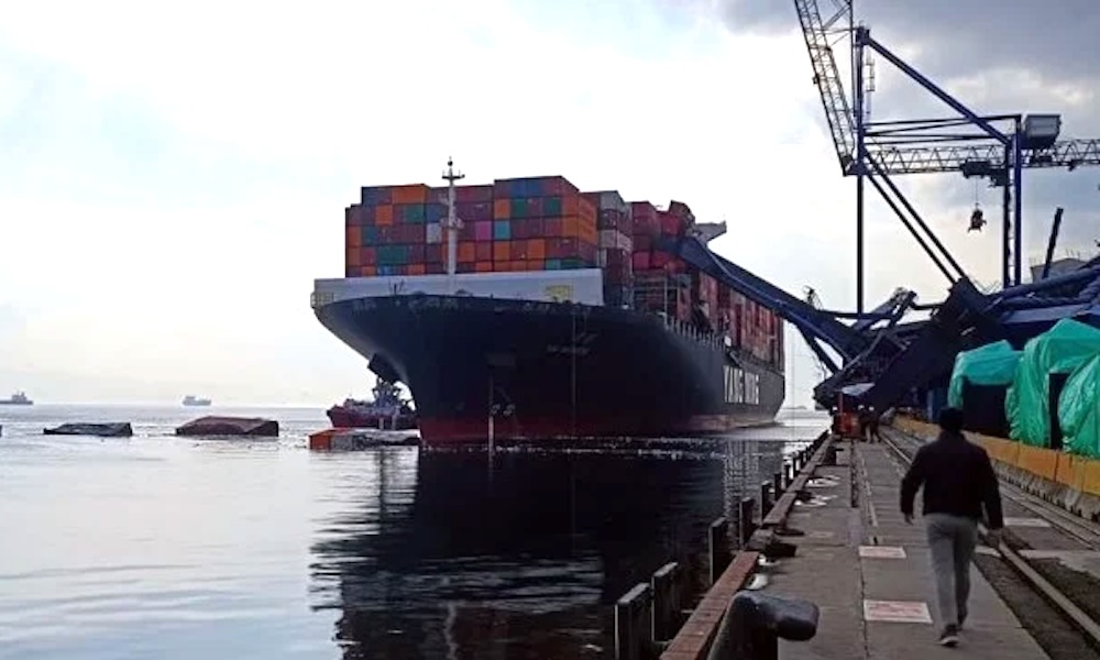 EVYAP&#039;ı yıkan konteyner gemisi sonunda rıhtımdan ayrılabildi