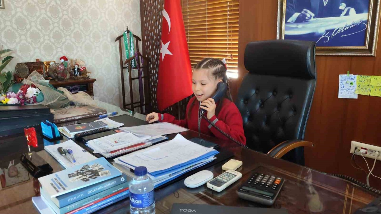 Kaymakam koltuğuna oturan öğrenciden ’denizlere lağım akıtılmasın’ talimatı