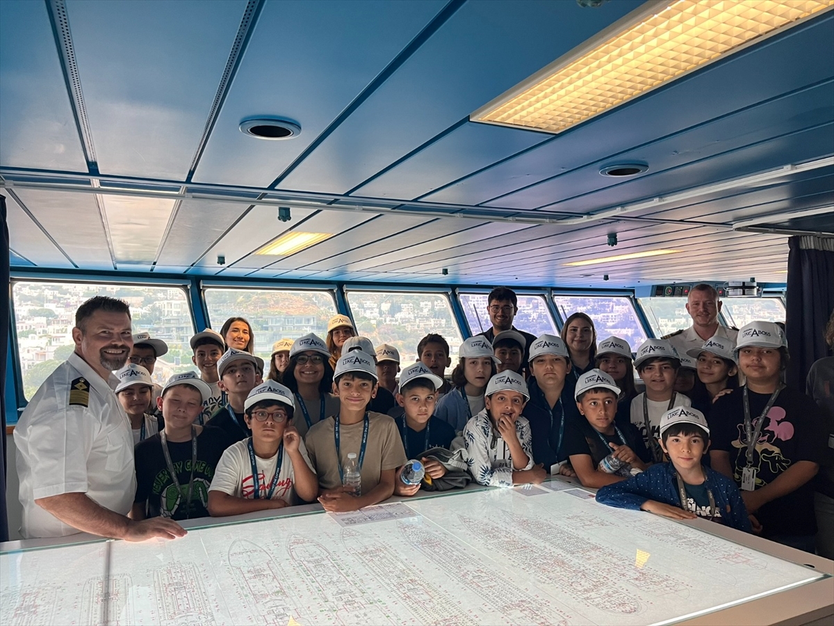 Bodrum Aynı Anda 2 Yolcu Gemisini Ağırladı