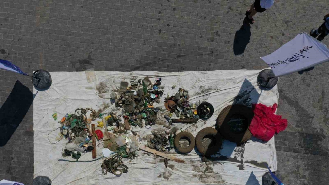 Güvercinlik’te deniz dibi temizliği