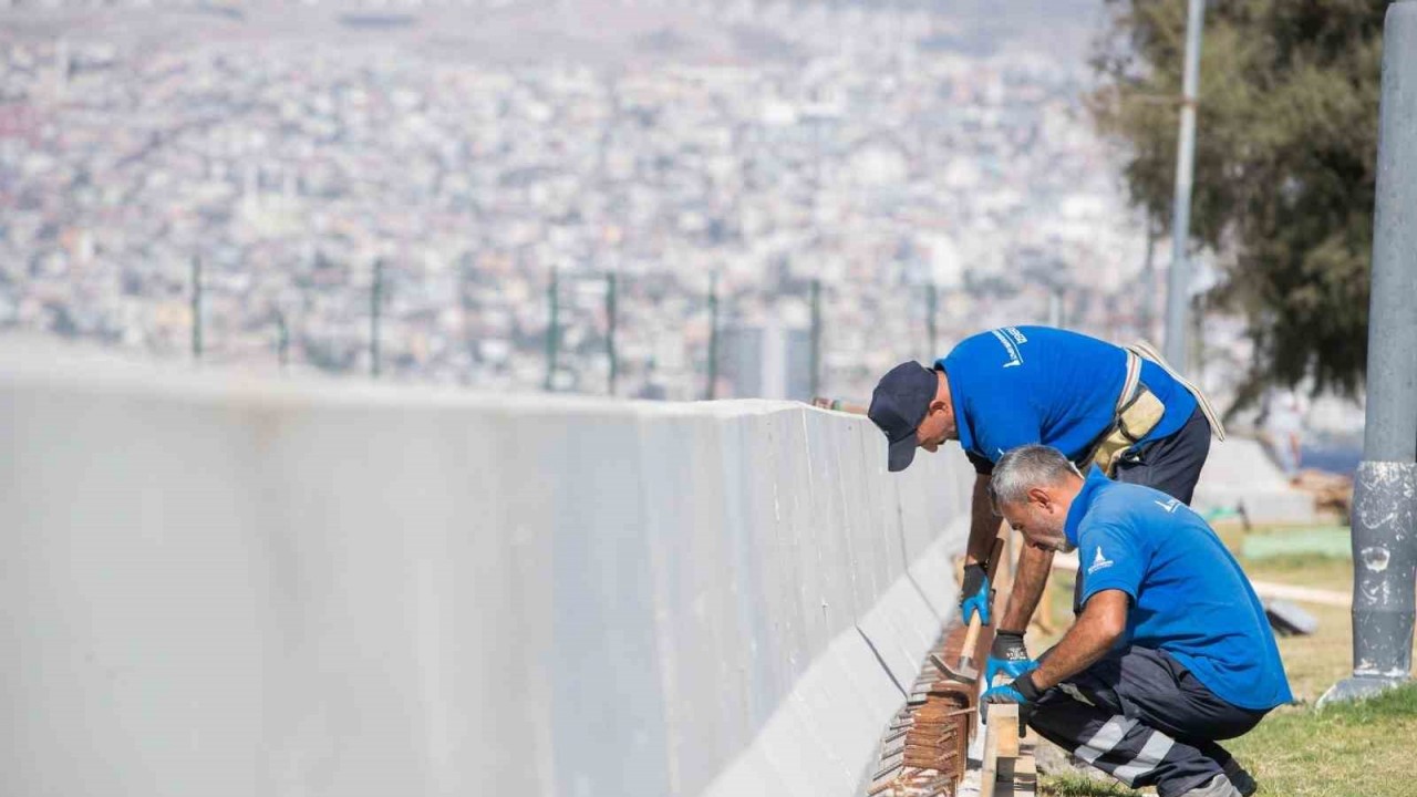 Kordon’da deniz taşkınlarını önlemek için yoğun tempo